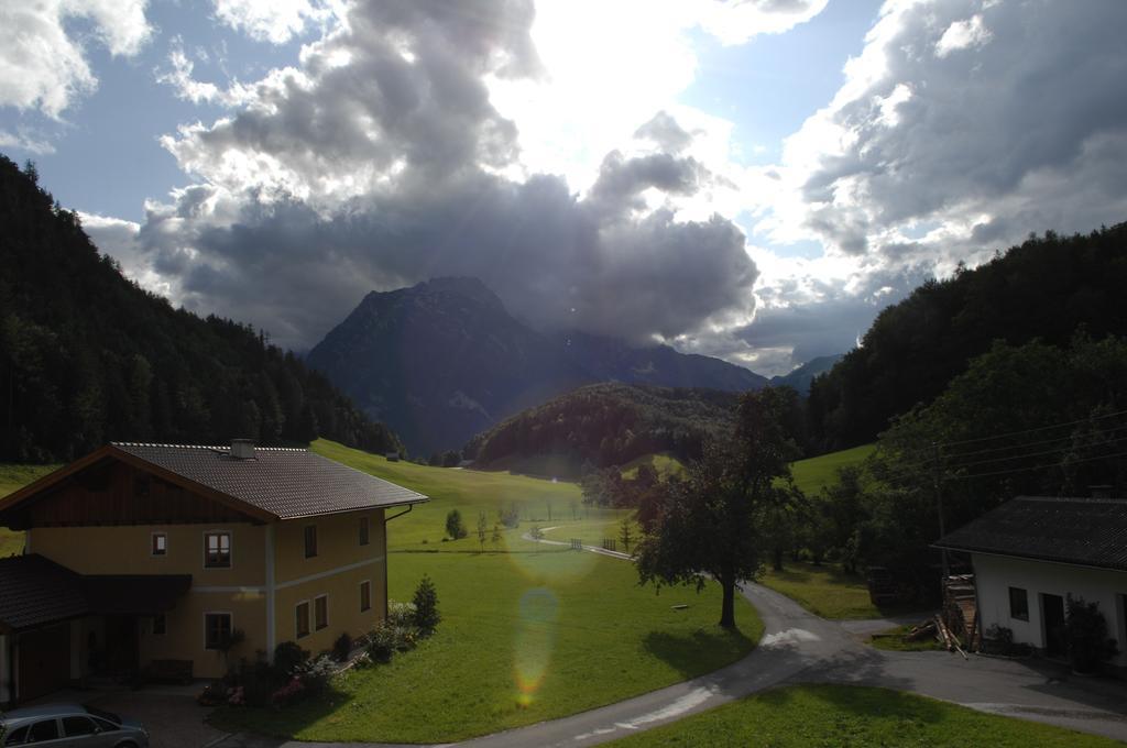 Bed and Breakfast Hinterkellaubauer Kuchl Exterior foto