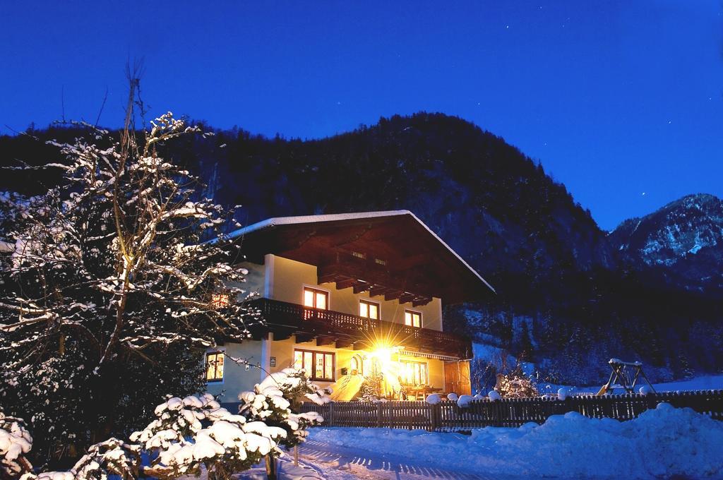 Bed and Breakfast Hinterkellaubauer Kuchl Exterior foto